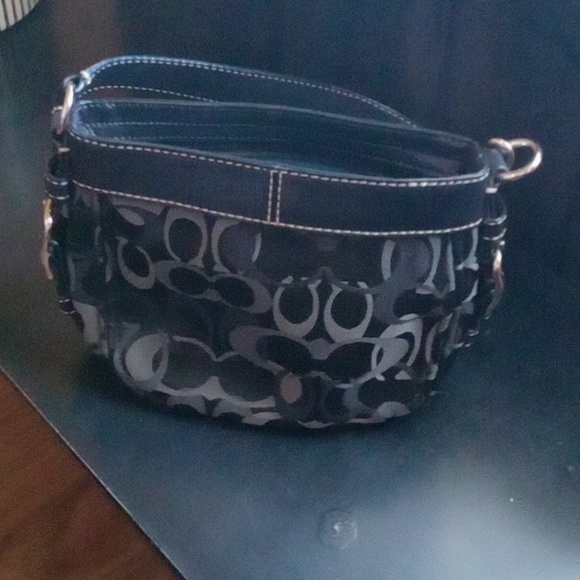 Handbag - Picture 3 of 3